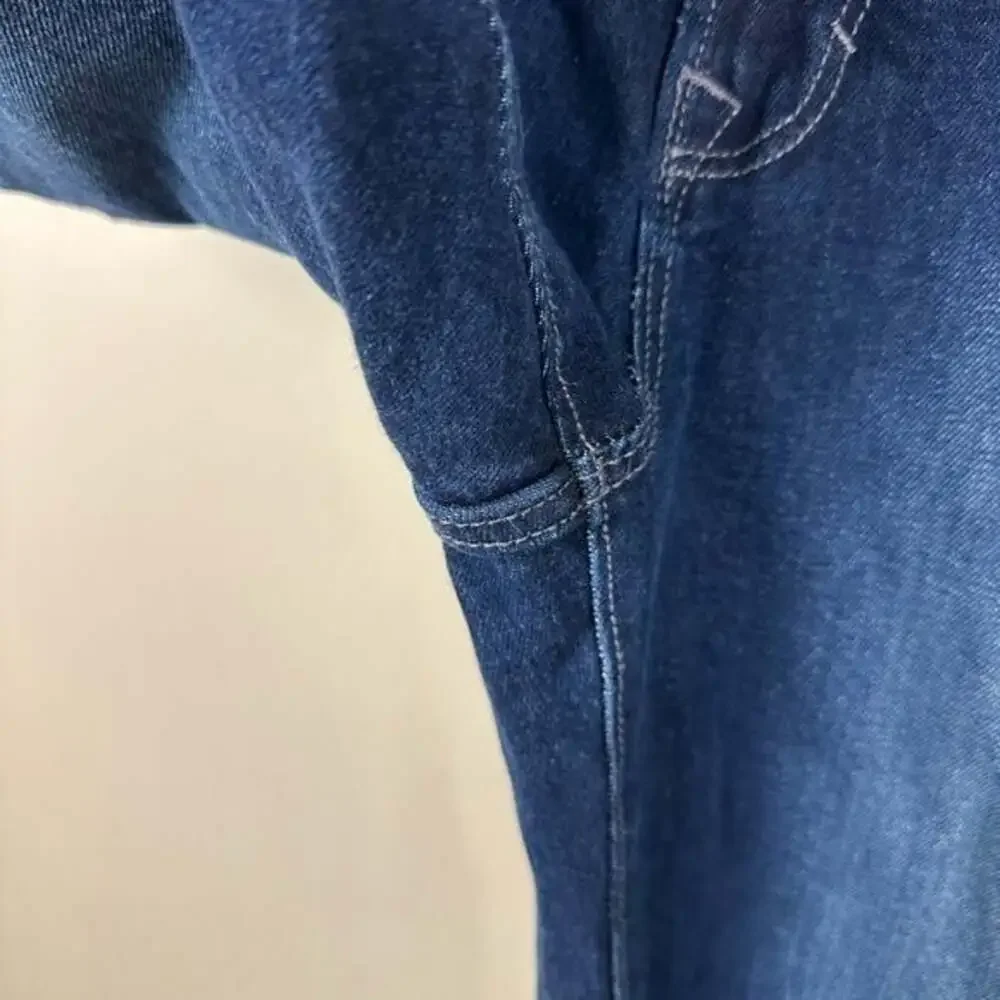Classic Men's Dark Blue Denim Jeans